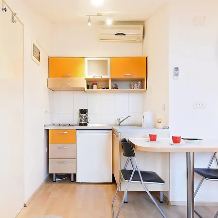 Studio 12667b Apartment
